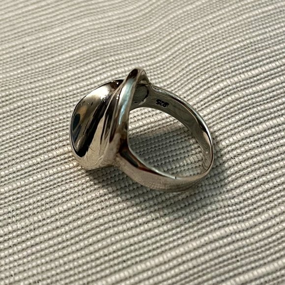 925 Silver Ring - Picture 4 of 6
